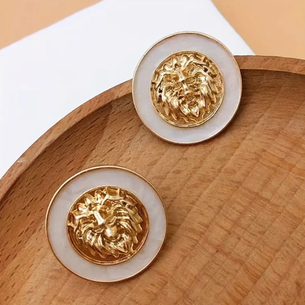 Luxury Designer Elegant Lion Earrings - NEW